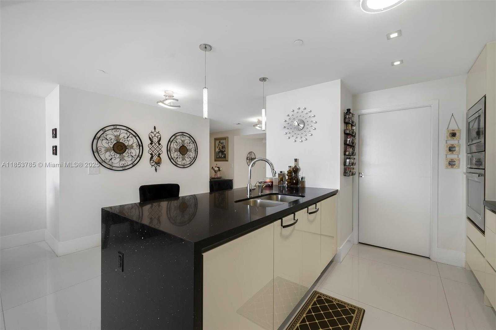 Small Image of 600 NORTH EAST 27TH ST #2603, Miami Number 10