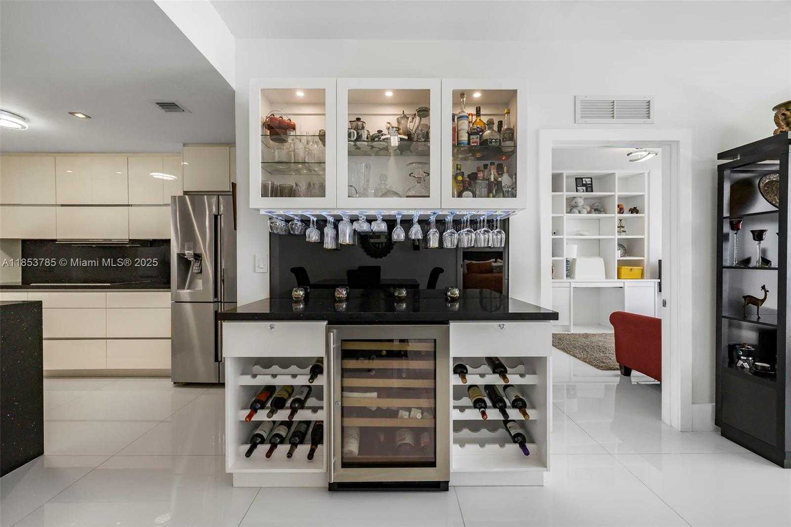 Small Image of 600 NORTH EAST 27TH ST #2603, Miami Number 13