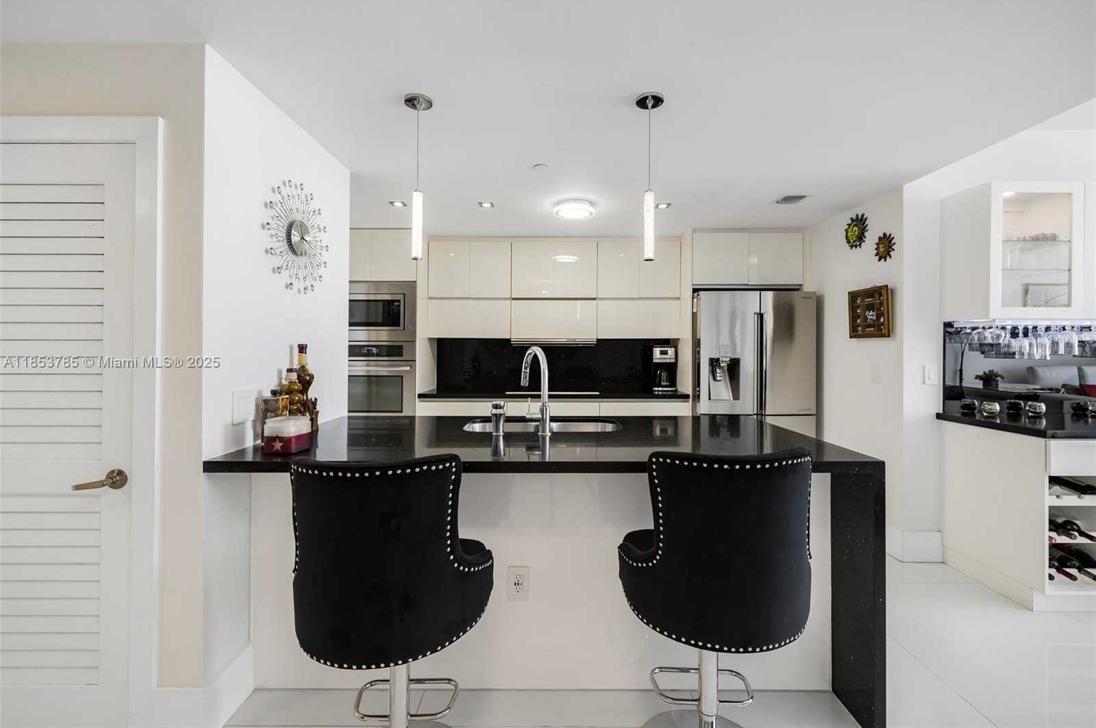 Small Image of 600 NORTH EAST 27TH ST #2603, Miami Number 5