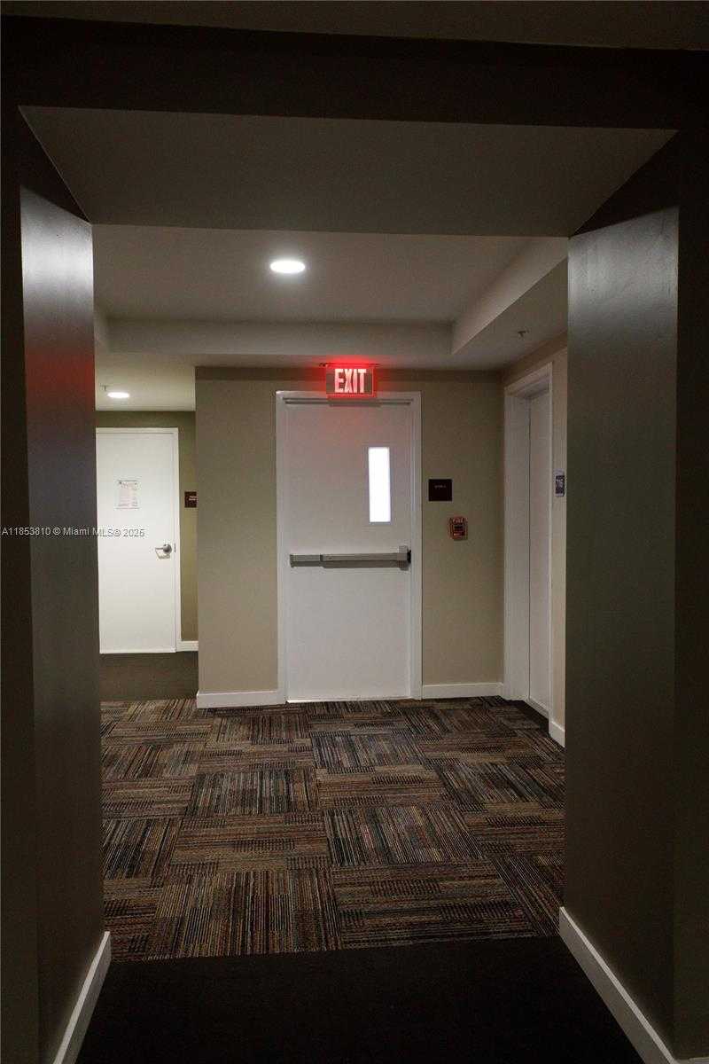 Small Image of 7825 NORTH WEST 107TH AVE #717, Doral Number 59