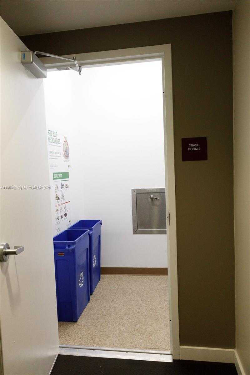 Small Image of 7825 NORTH WEST 107TH AVE #717, Doral Number 60