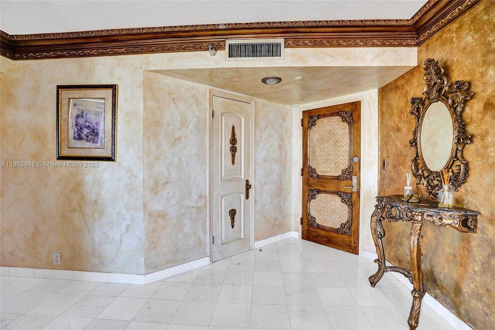 Small Image of 3530 MYSTIC POINTE DR #2915, Aventura Number 23