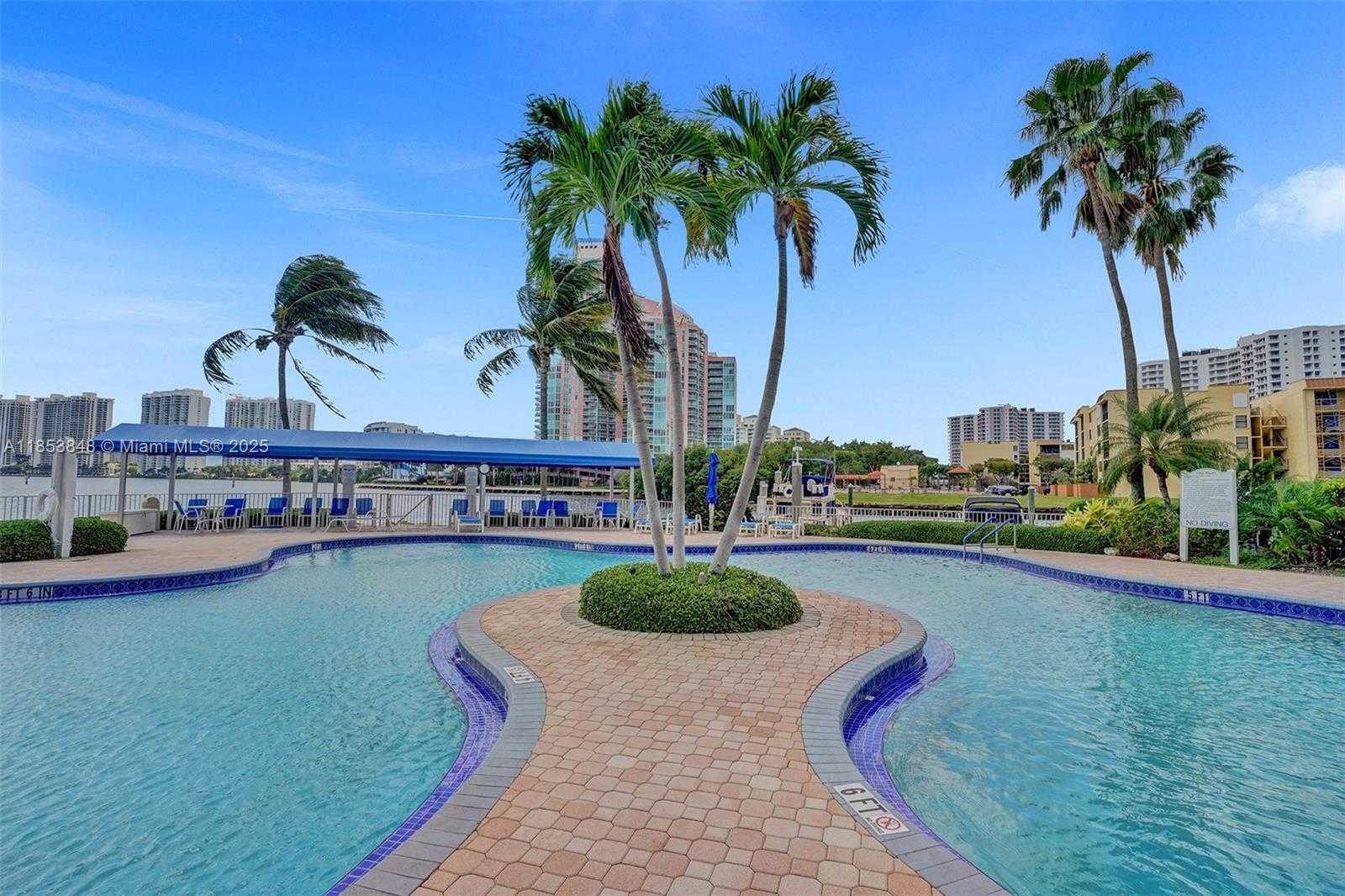 Small Image of 3530 MYSTIC POINTE DR #2915, Aventura Number 37