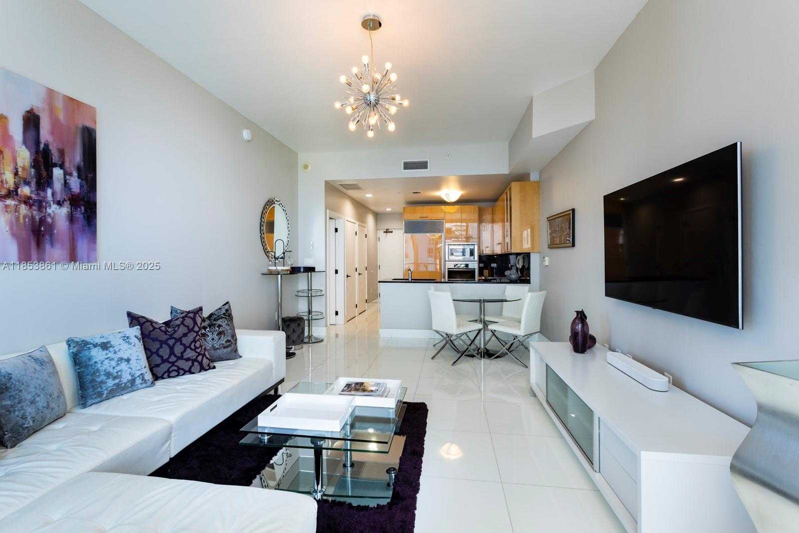 Small Image of 6799 COLLINS AVE #507, Miami Beach Number 10