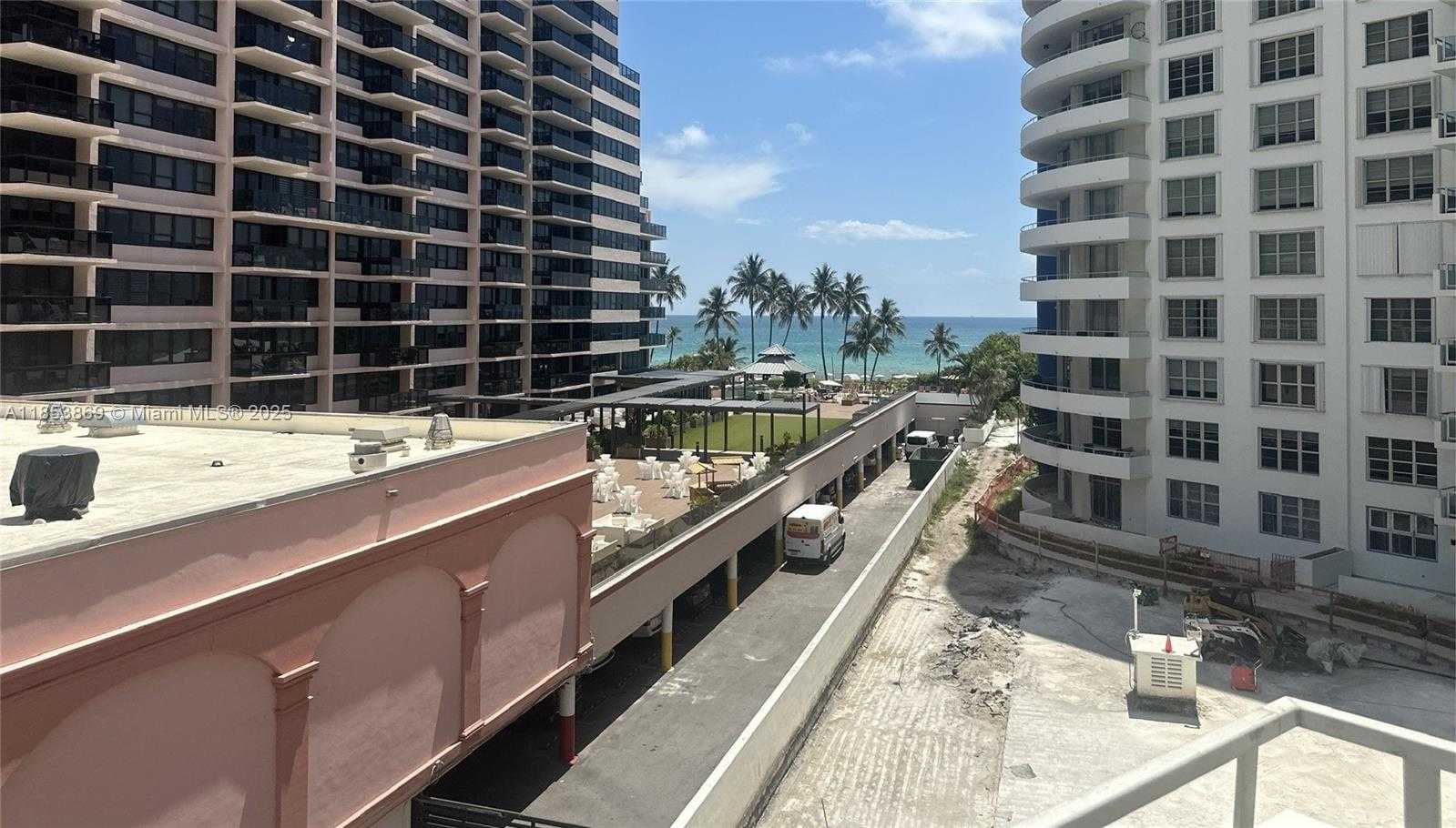 Small Image of 5161 COLLINS AVE #504, Miami Beach Number 2