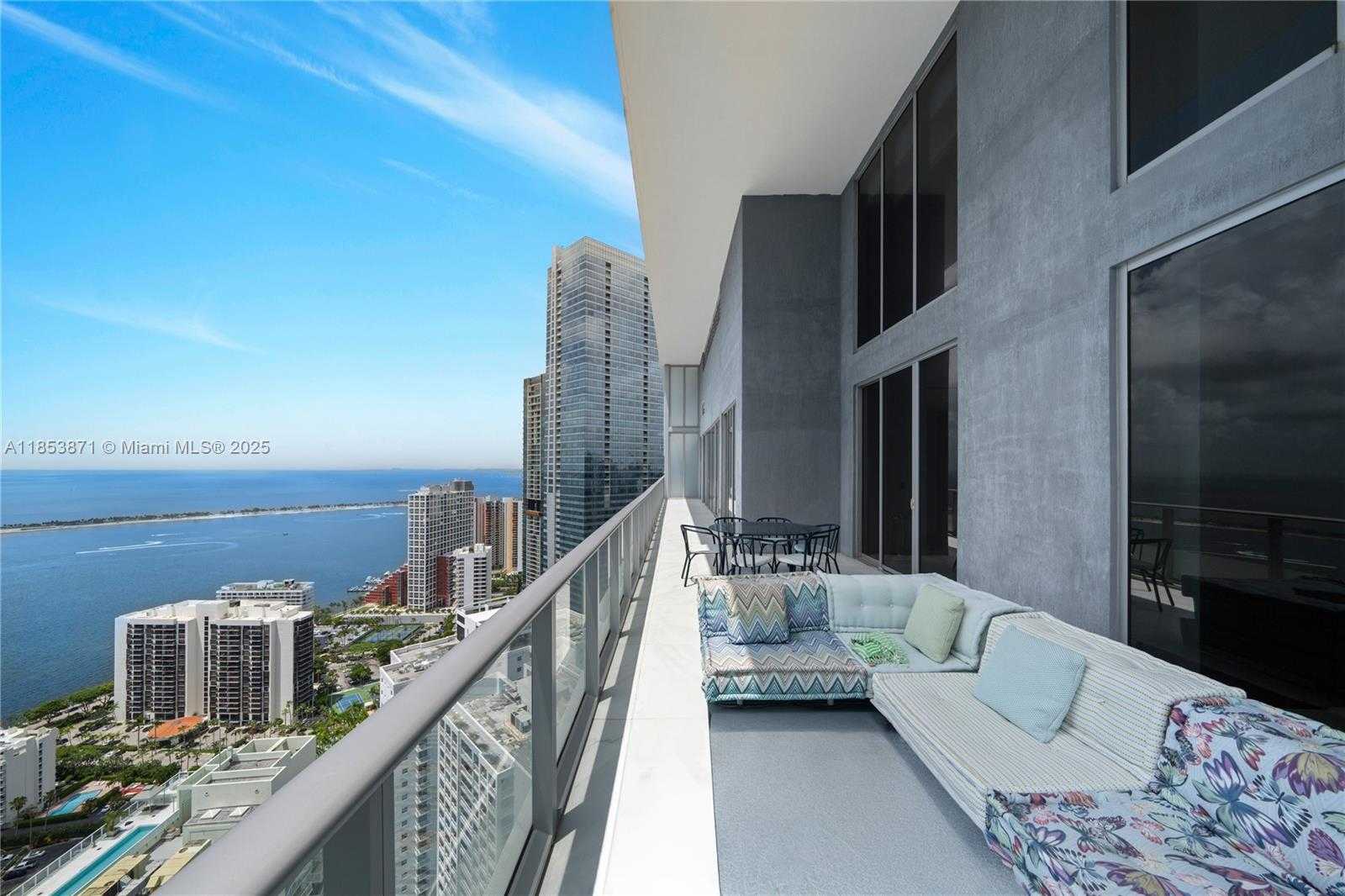 Small Image of 1300 BRICKELL BAY DR #4401, Miami Number 17
