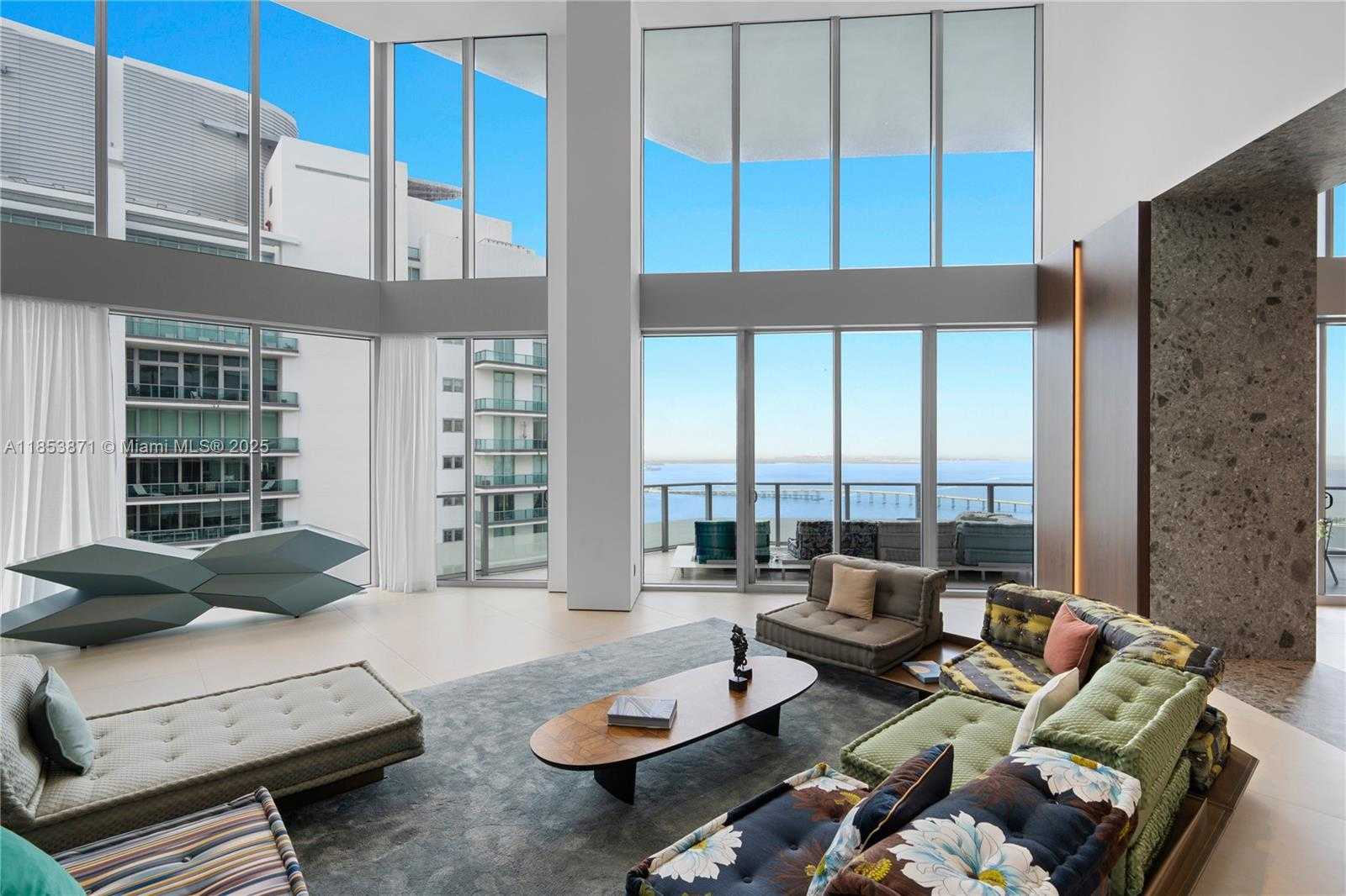Small Image of 1300 BRICKELL BAY DR #4401, Miami Number 19