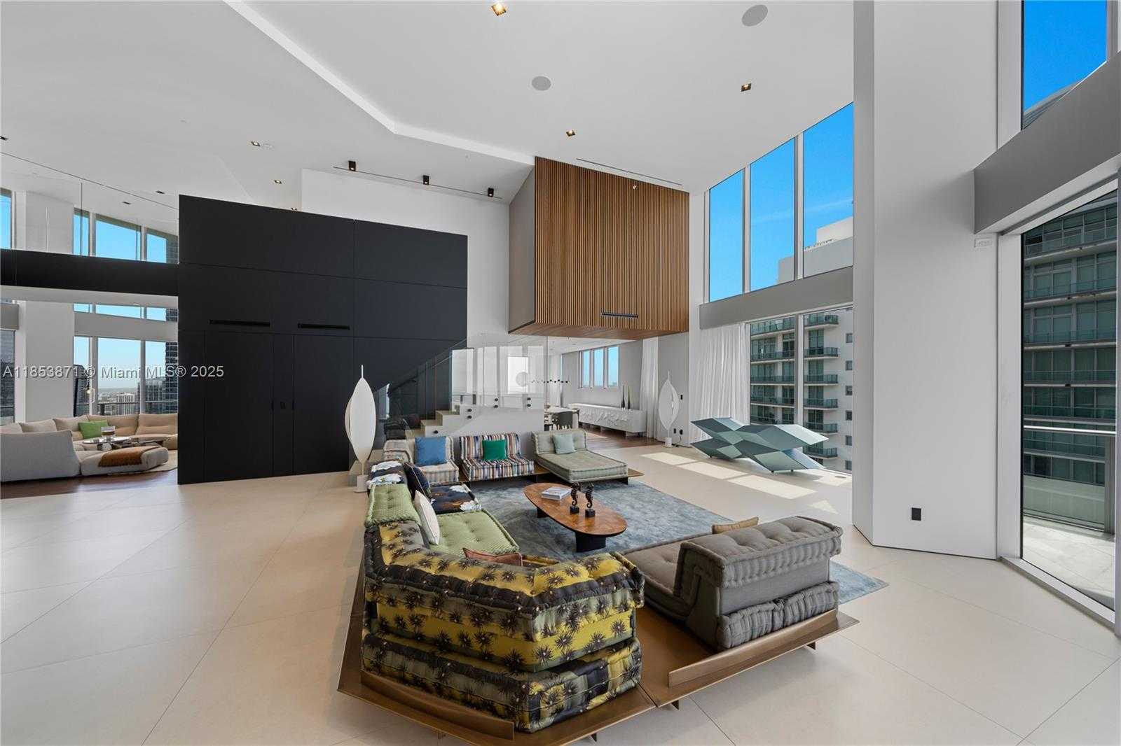 Small Image of 1300 BRICKELL BAY DR #4401, Miami Number 20