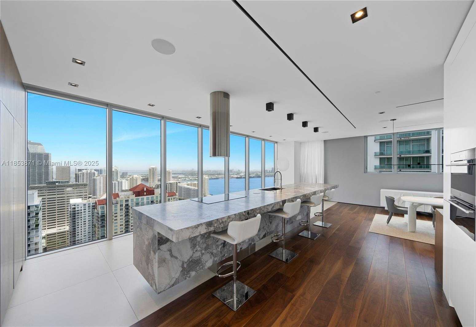 Small Image of 1300 BRICKELL BAY DR #4401, Miami Number 24