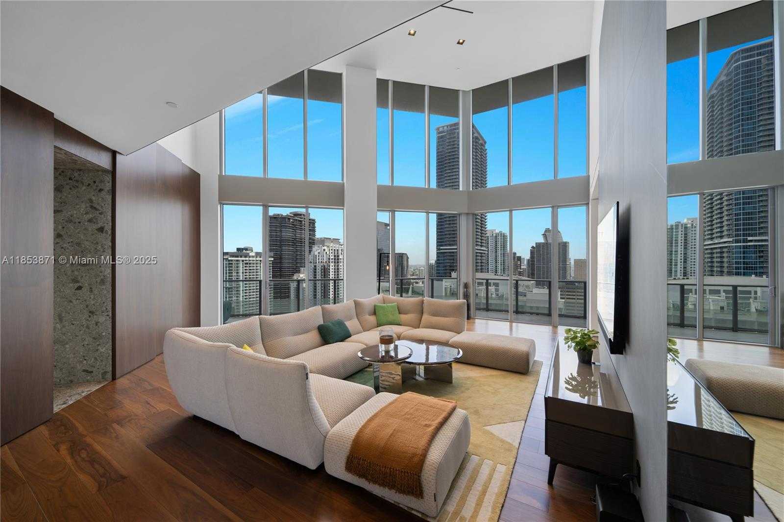 Small Image of 1300 BRICKELL BAY DR #4401, Miami Number 4