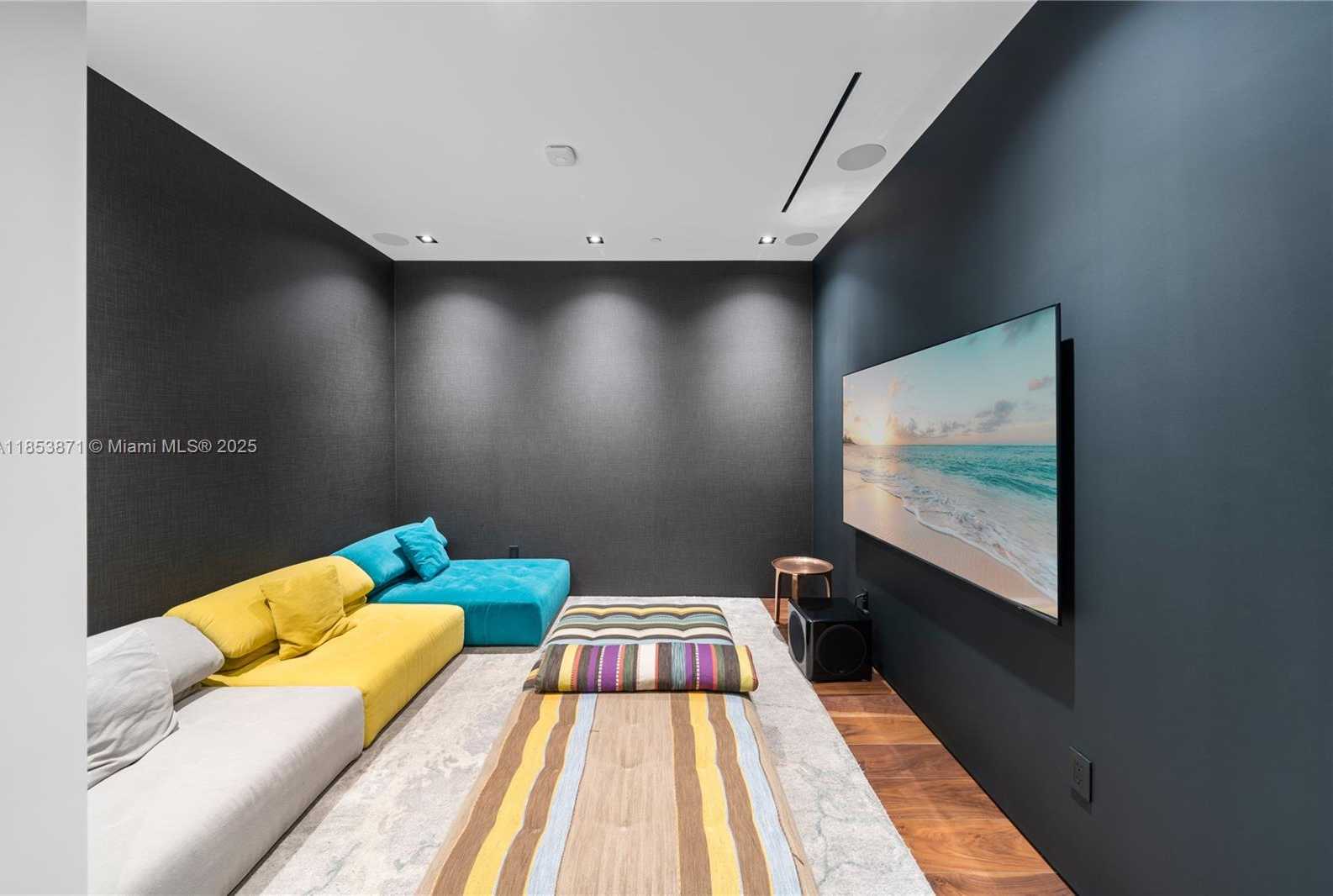 Small Image of 1300 BRICKELL BAY DR #4401, Miami Number 43