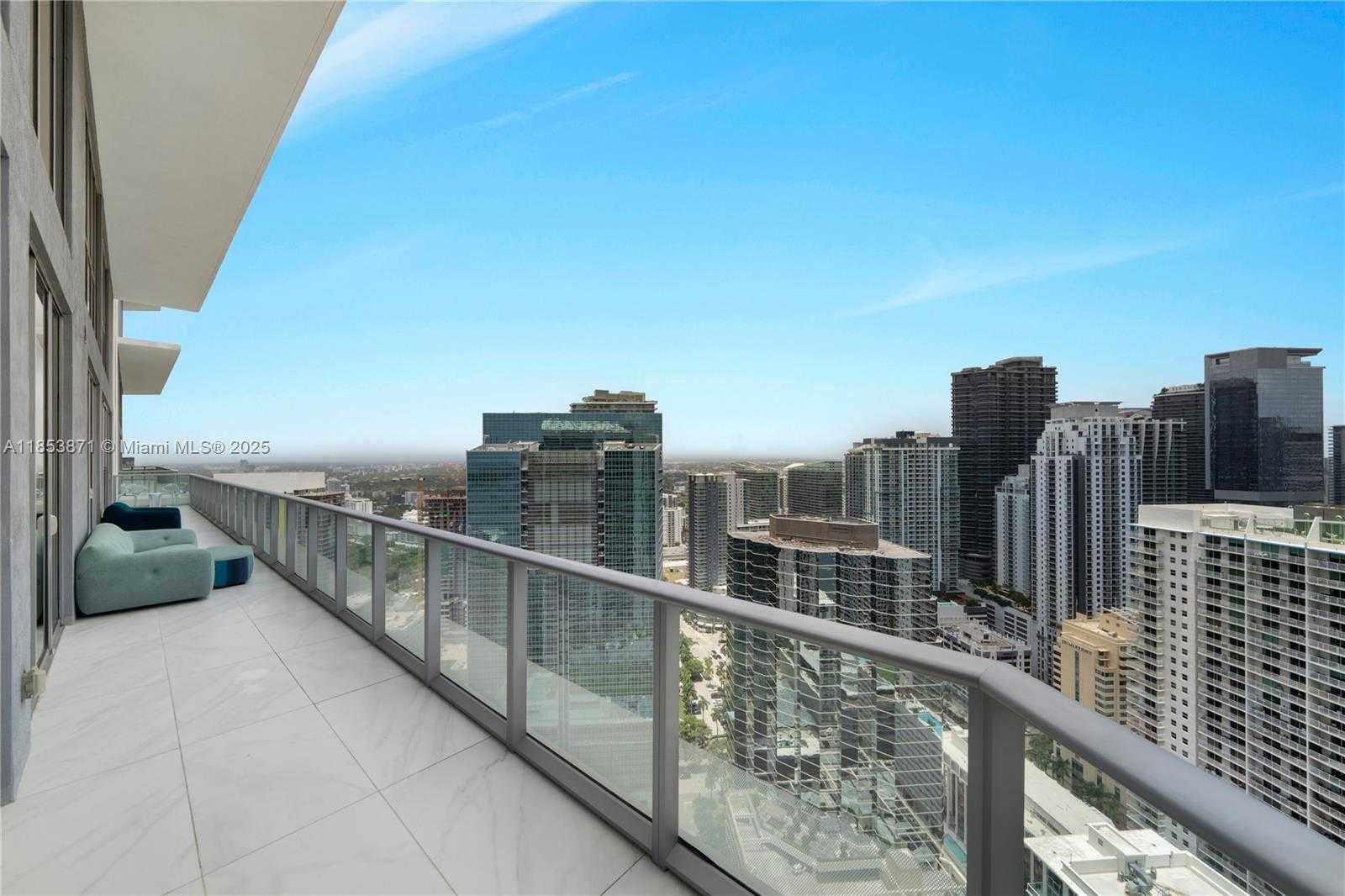 Small Image of 1300 BRICKELL BAY DR #4401, Miami Number 47