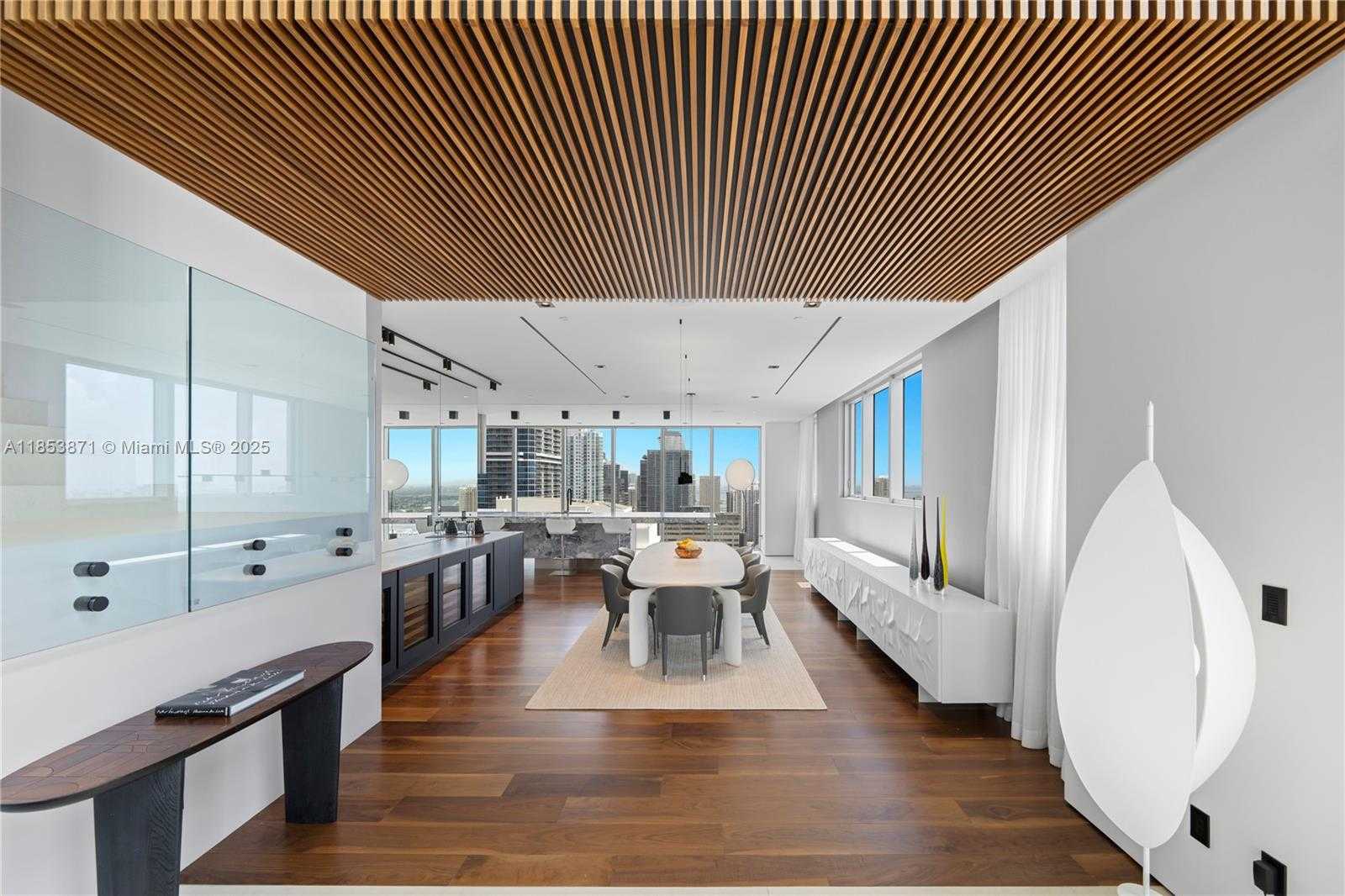 Small Image of 1300 BRICKELL BAY DR #4401, Miami Number 5
