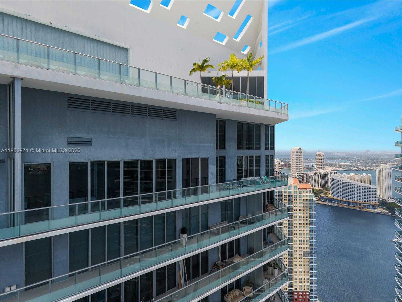 Small Image of 1300 BRICKELL BAY DR #4401, Miami Number 62