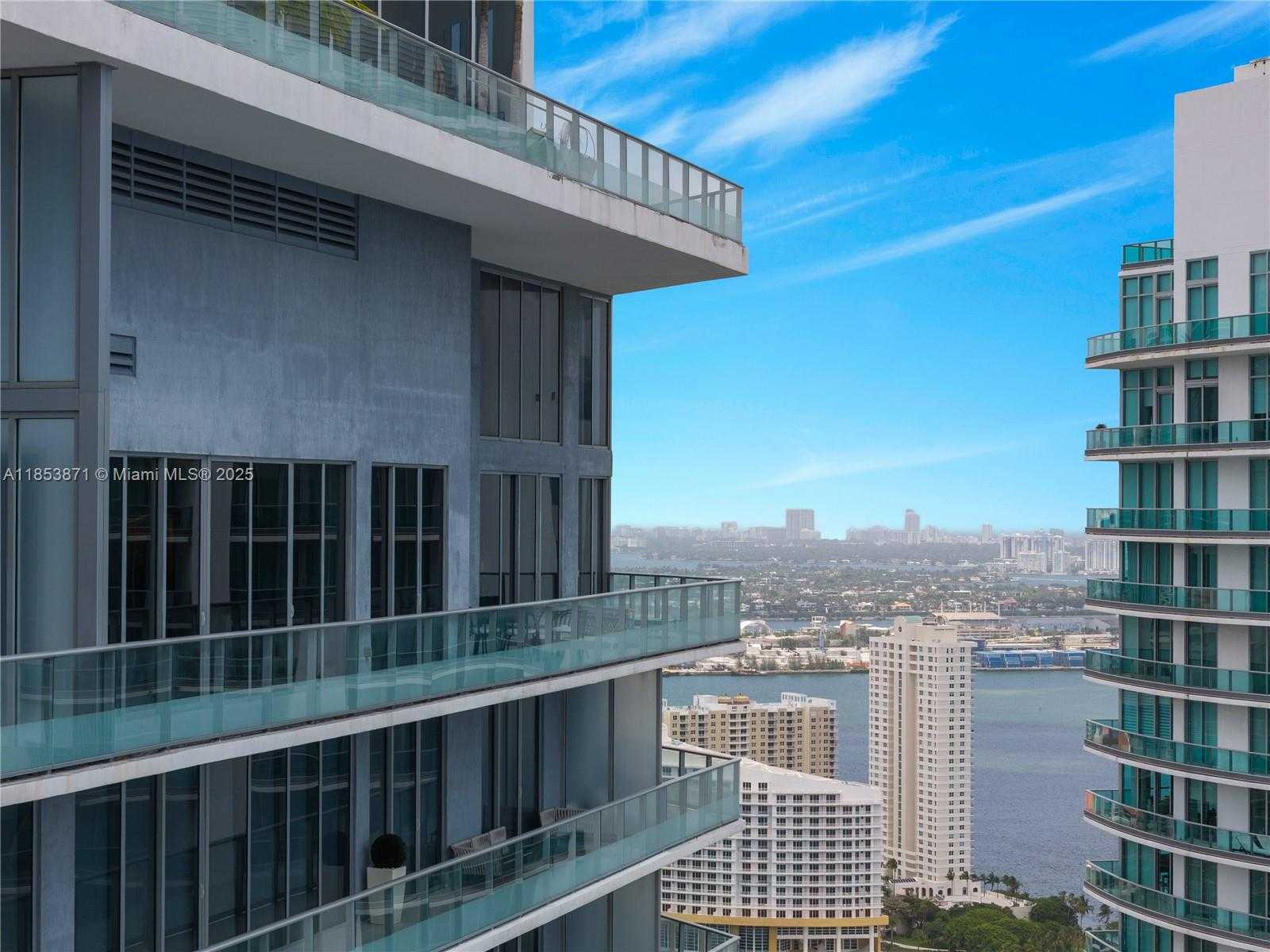 Small Image of 1300 BRICKELL BAY DR #4401, Miami Number 64