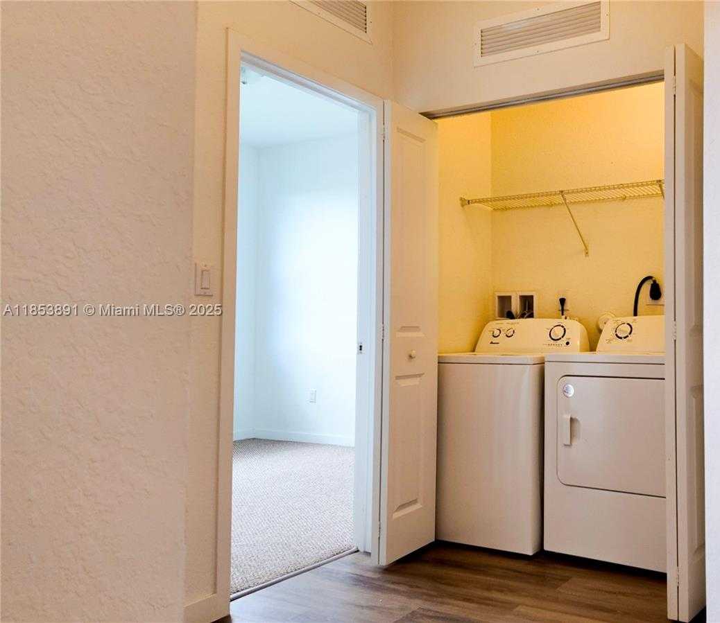 Small Image of 15560 SOUTH WEST 136 ST ##3-206, Miami Number 11