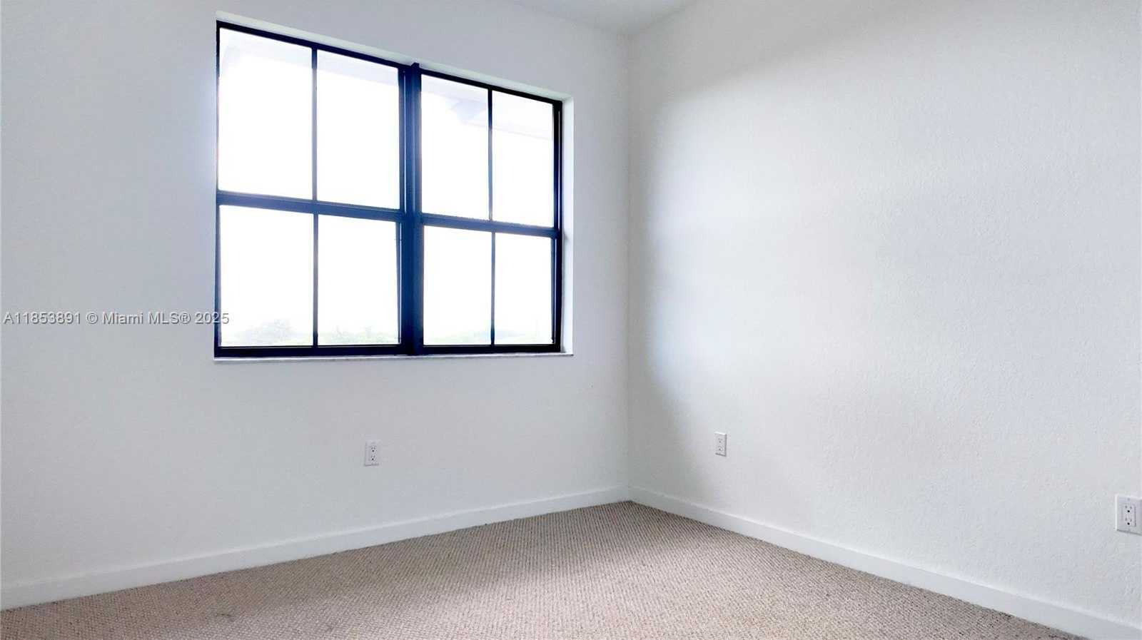 Small Image of 15560 SOUTH WEST 136 ST ##3-206, Miami Number 13