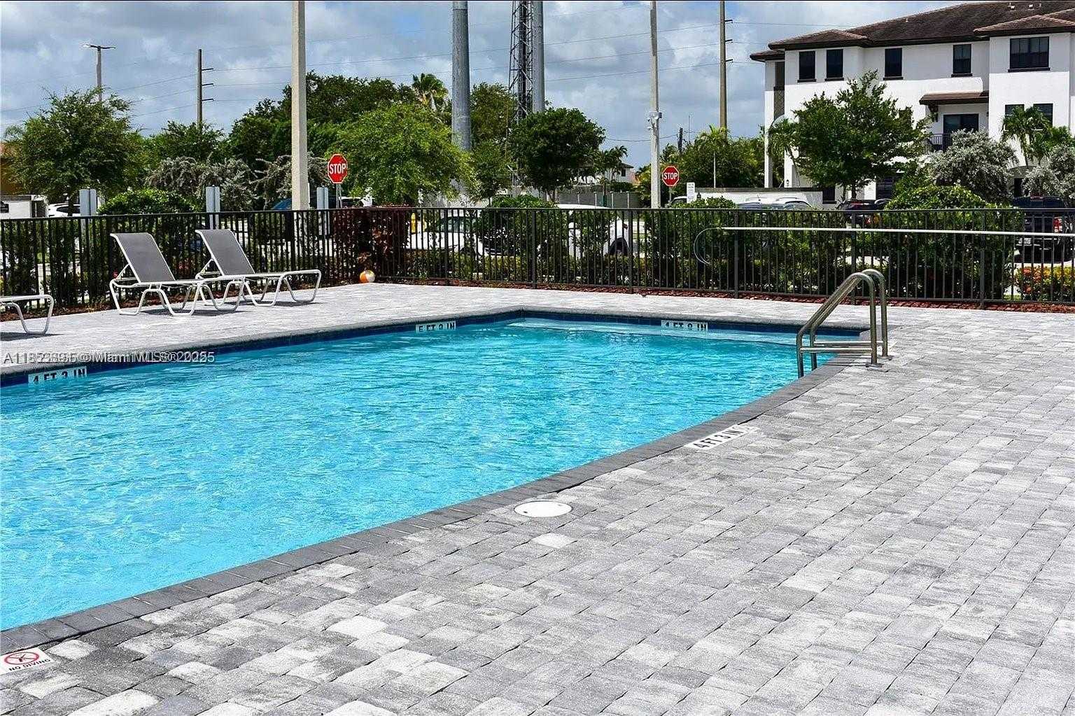 Small Image of 15560 SOUTH WEST 136 ST ##3-206, Miami Number 9