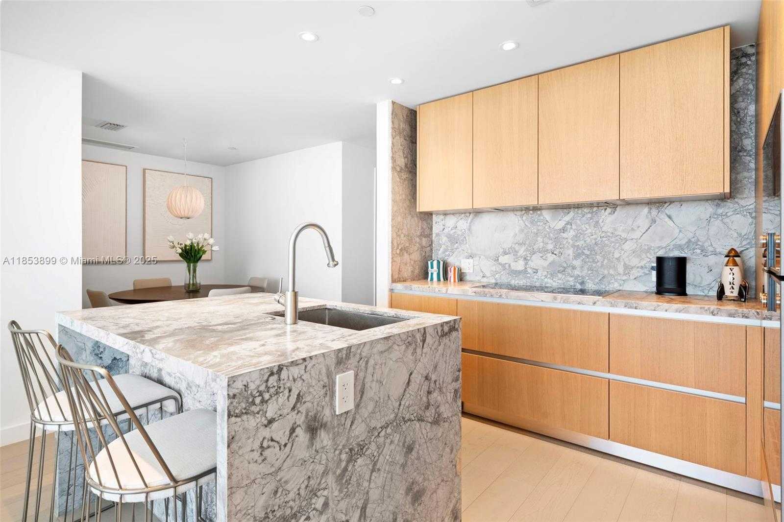 Small Image of 500 ALTON RD #3604, Miami Beach Number 6