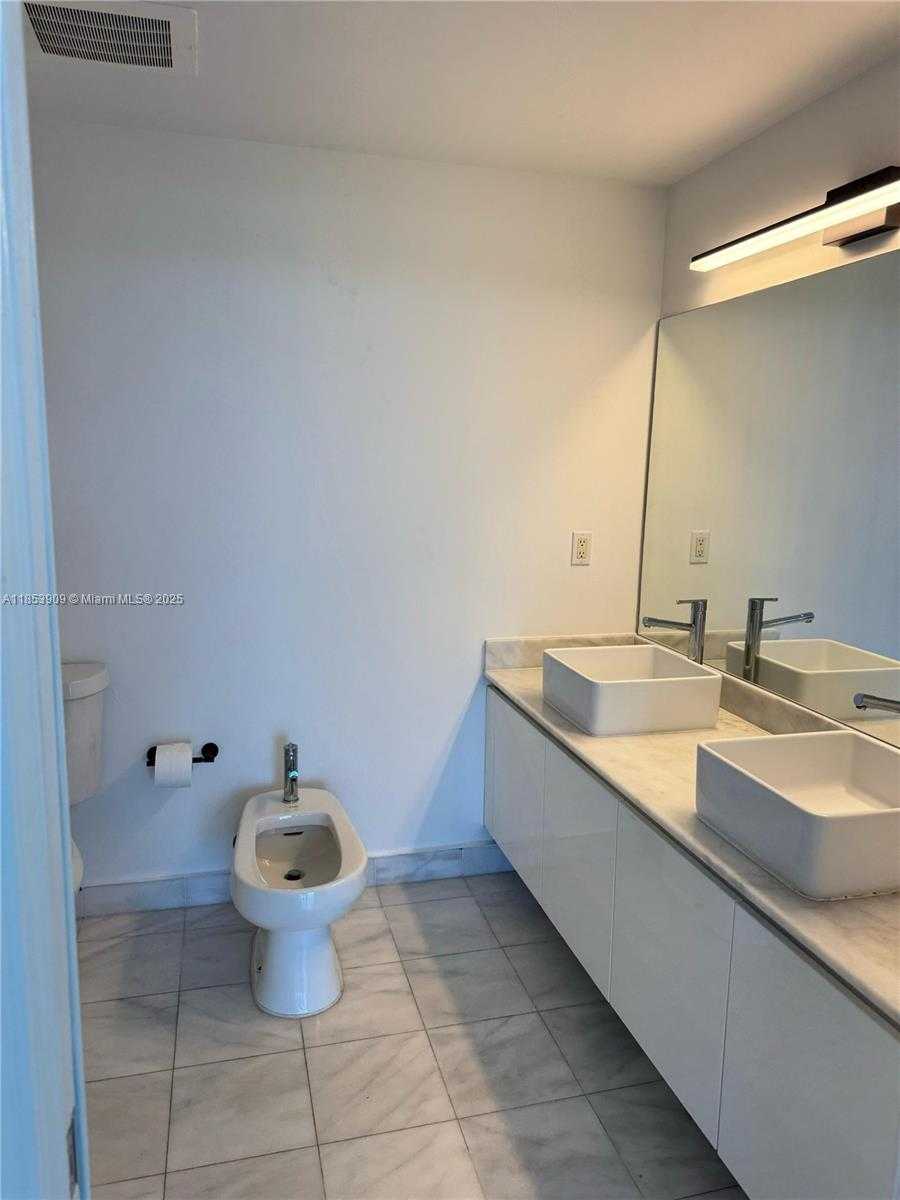 Small Image of 601 NORTH EAST 36TH ST #1205, Miami Number 13