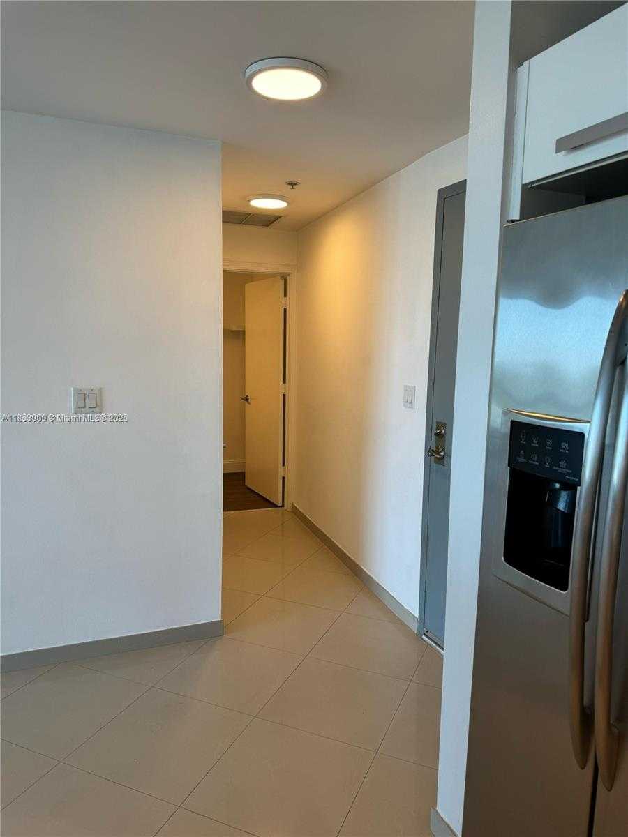 Small Image of 601 NORTH EAST 36TH ST #1205, Miami Number 5