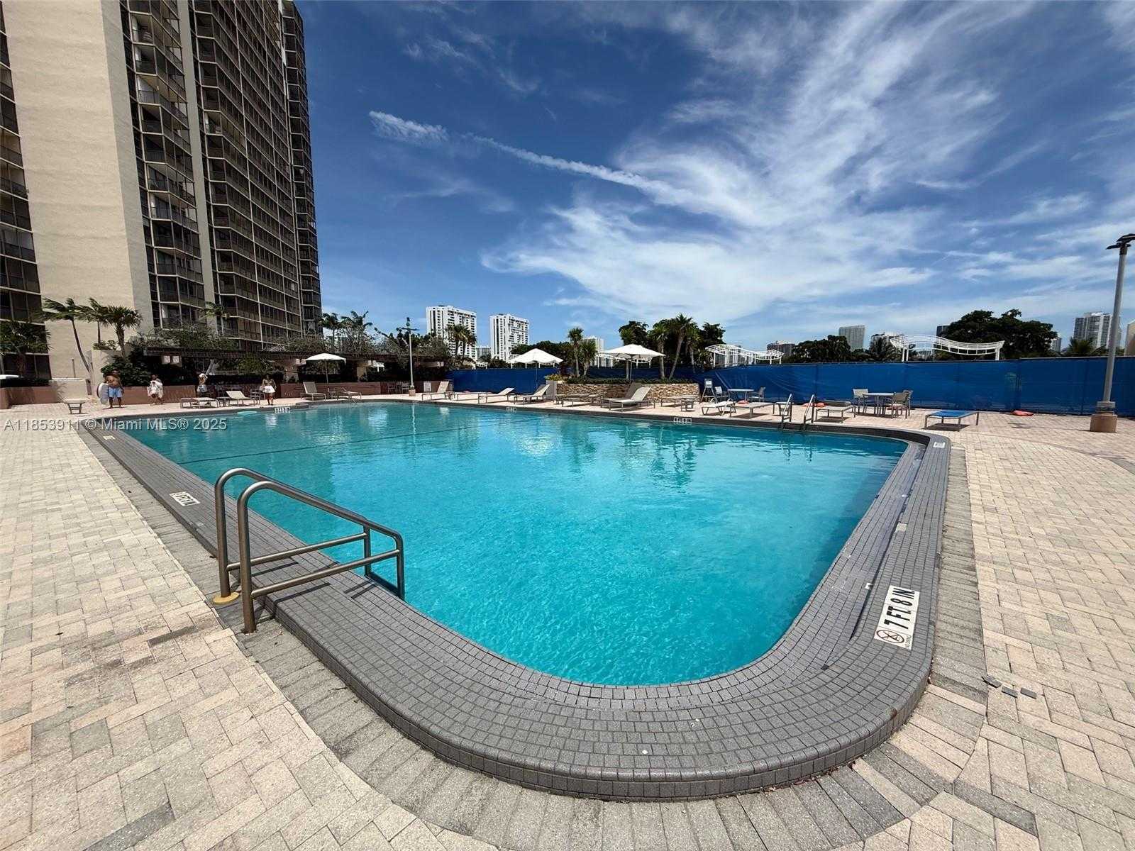 Small Image of 20335 WEST COUNTRY CLUB DR #PH4, Aventura Number 25