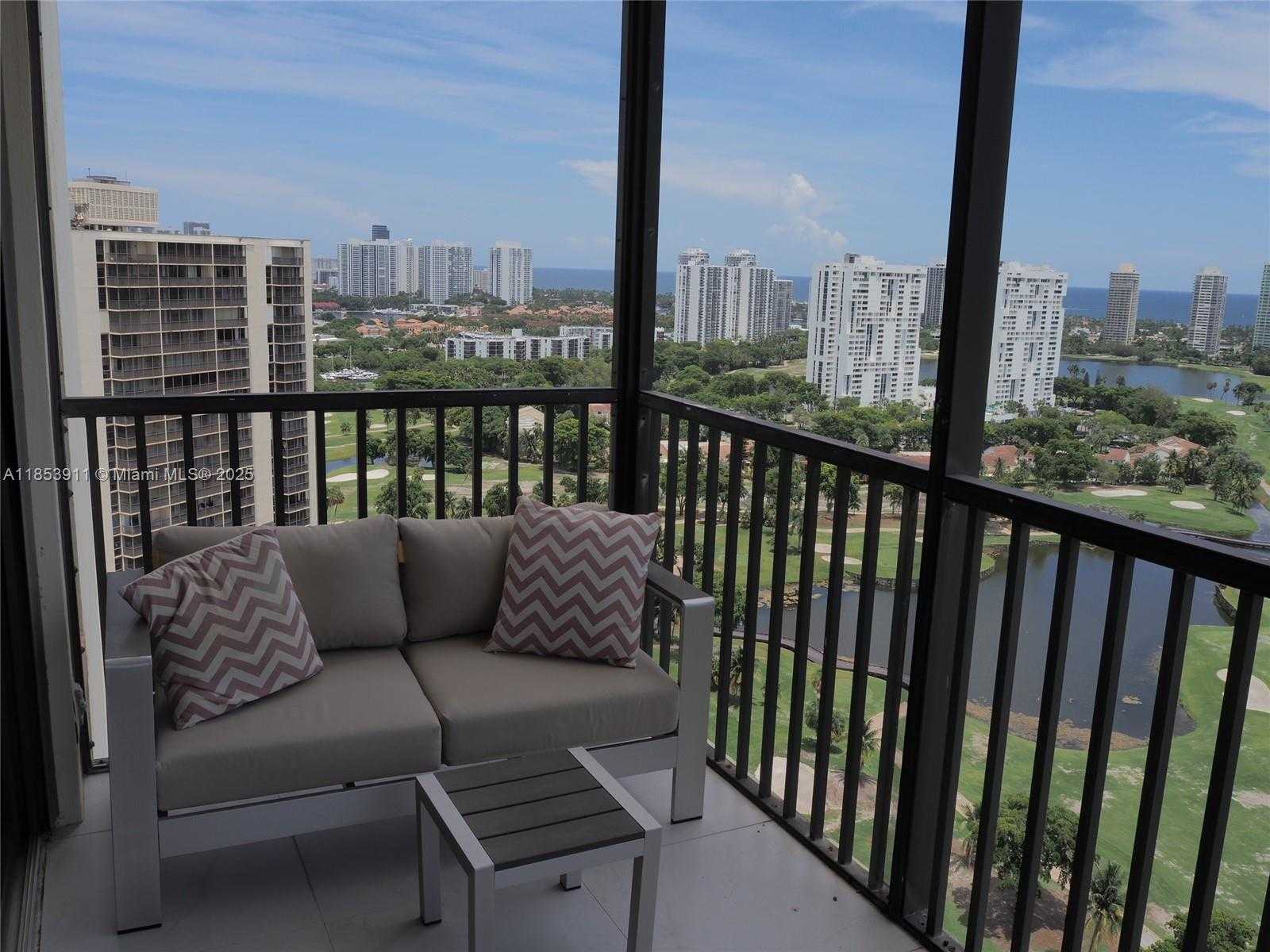 Small Image of 20335 WEST COUNTRY CLUB DR #PH4, Aventura Number 3