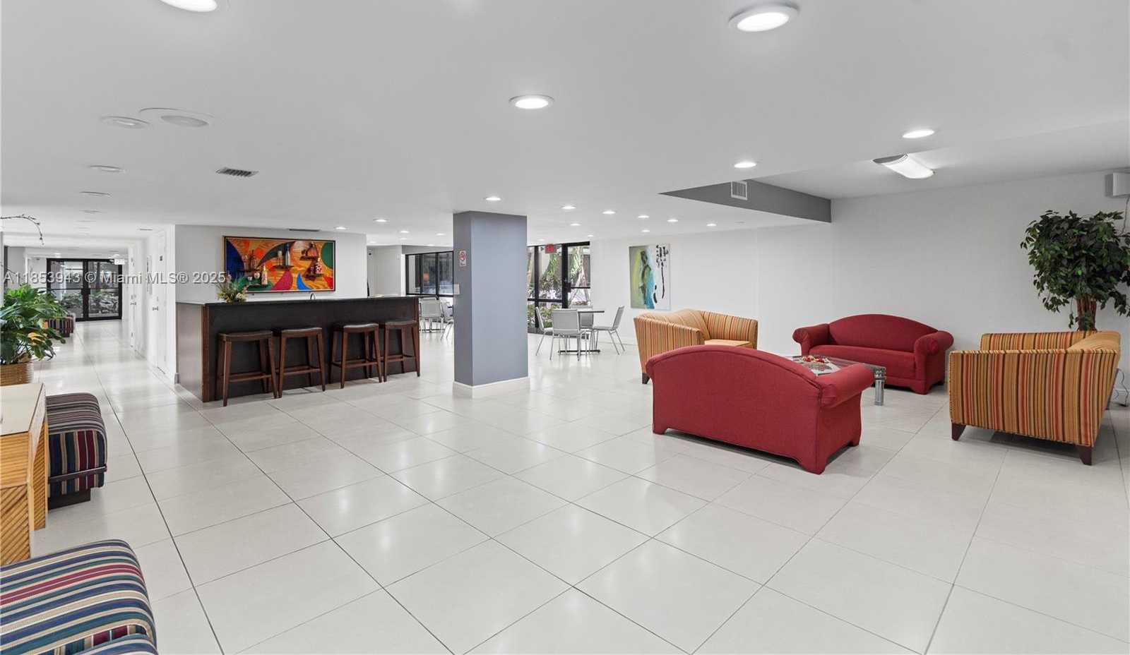 Small Image of 13953 KENDALE LAKES CR #305B, Miami Number 48