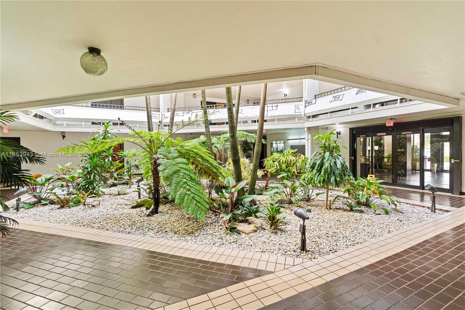 Small Image of 13953 KENDALE LAKES CR #305B, Miami Number 53