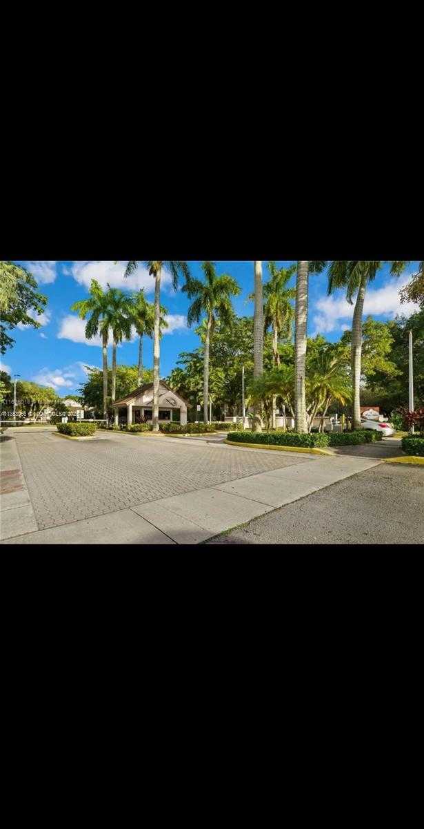 Small Image of 9131 SOUTH WEST 138TH PL #9131, Miami Number 15