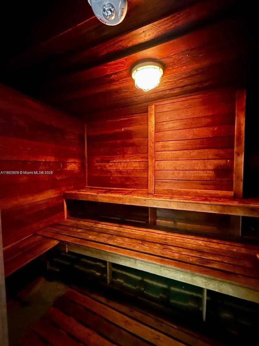 Small Image of 6039 COLLINS AVE #414, Miami Beach Number 28