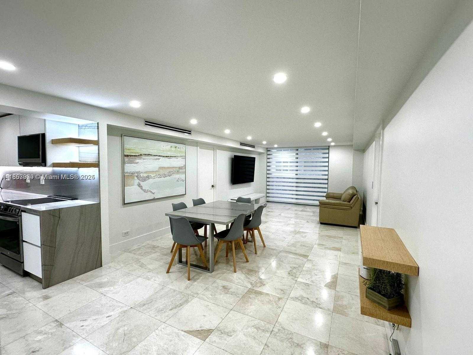 Small Image of 6039 COLLINS AVE #414, Miami Beach Number 29