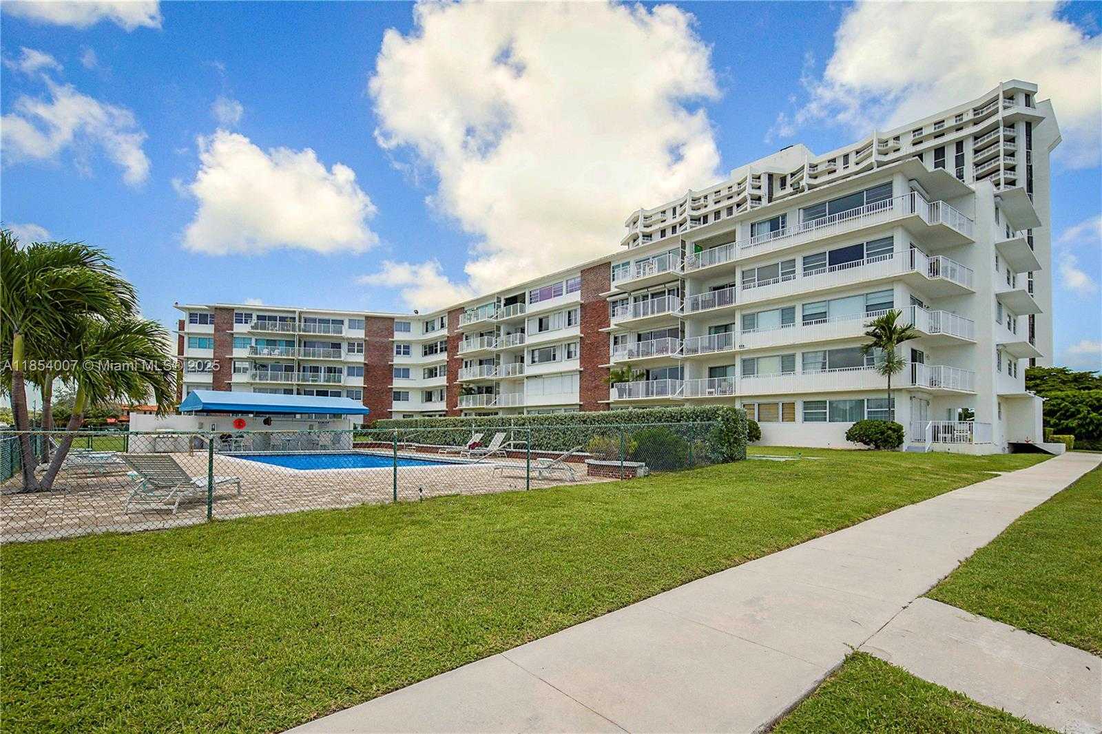 Small Image of 1700 NORTH EAST 105TH ST #203, Miami Shores Number 37