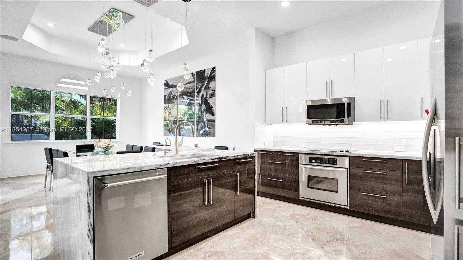 Small Image of 822 EAST SPINNAKER DR E, Hollywood Number 12