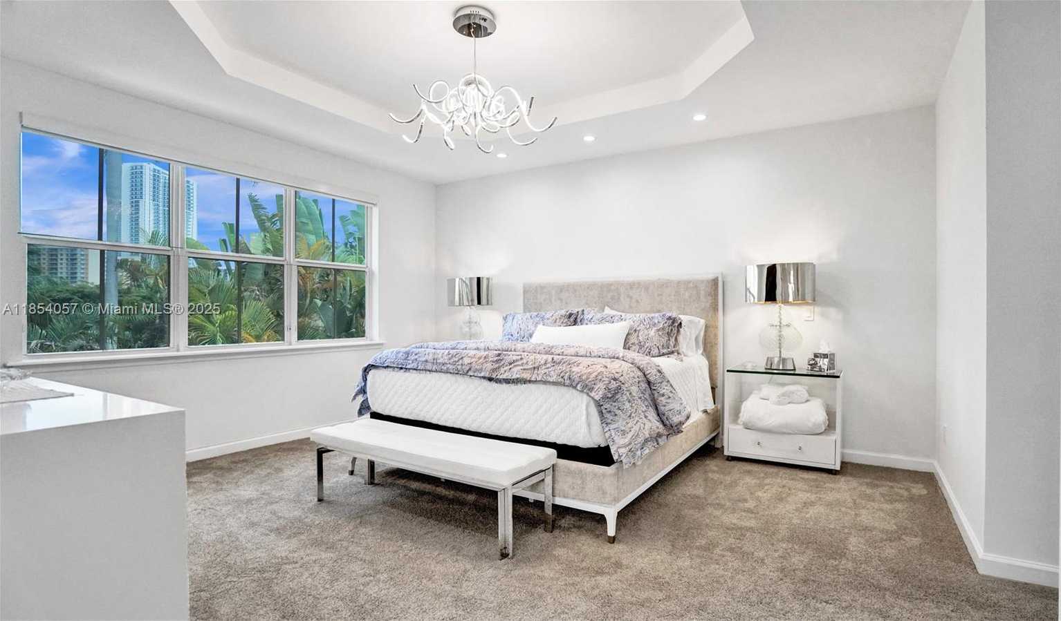 Small Image of 822 EAST SPINNAKER DR E, Hollywood Number 17