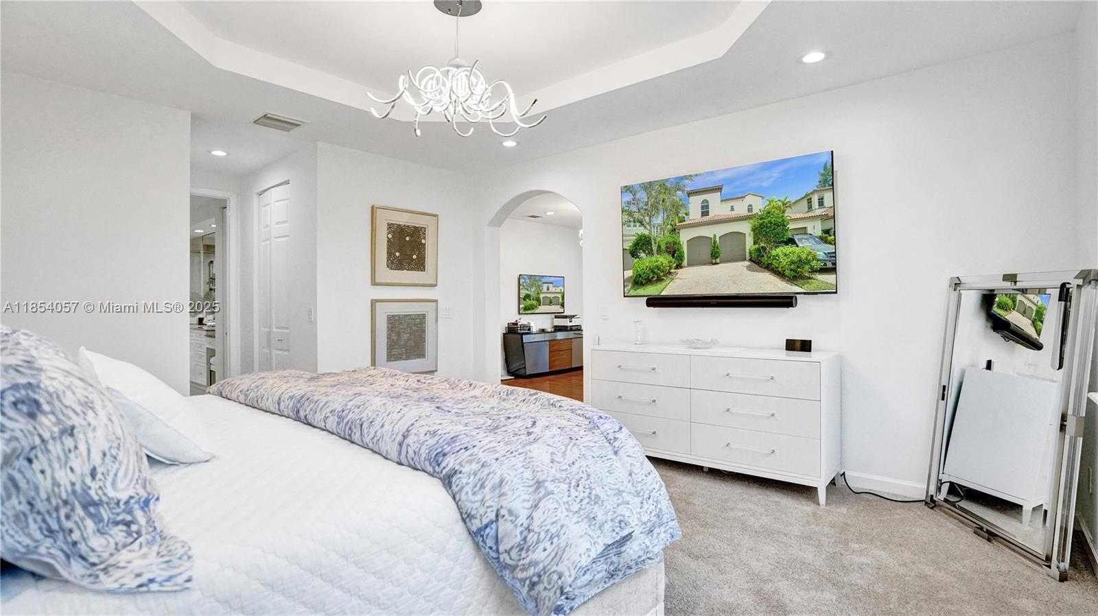 Small Image of 822 EAST SPINNAKER DR E, Hollywood Number 20