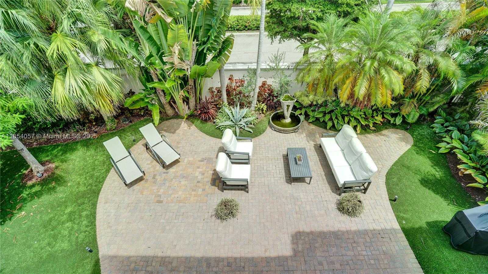 Small Image of 822 EAST SPINNAKER DR E, Hollywood Number 25
