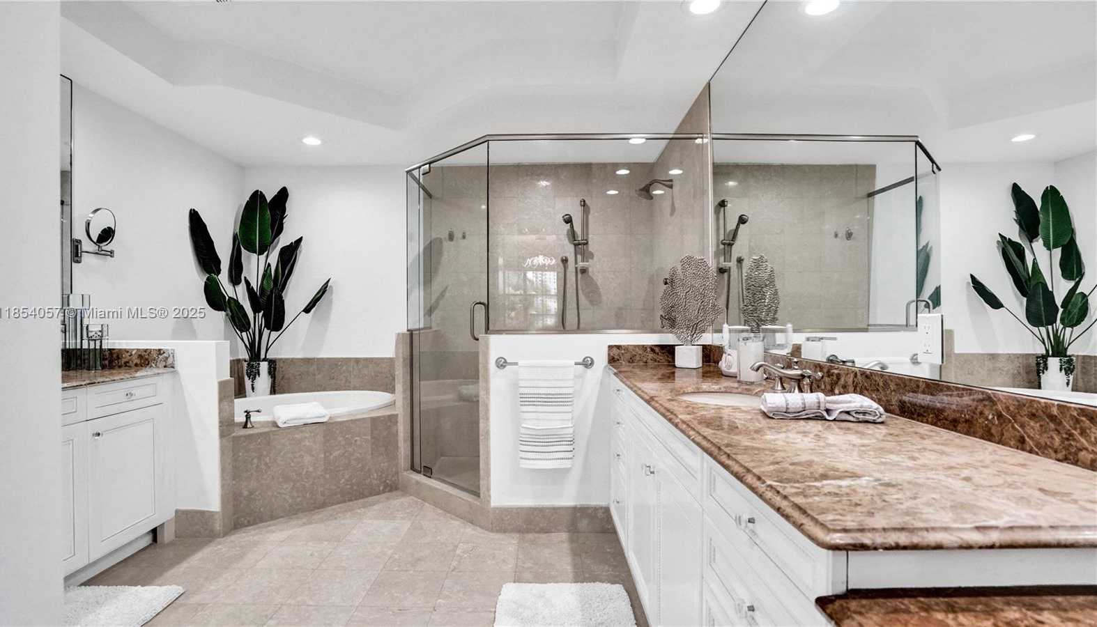 Small Image of 822 EAST SPINNAKER DR E, Hollywood Number 26
