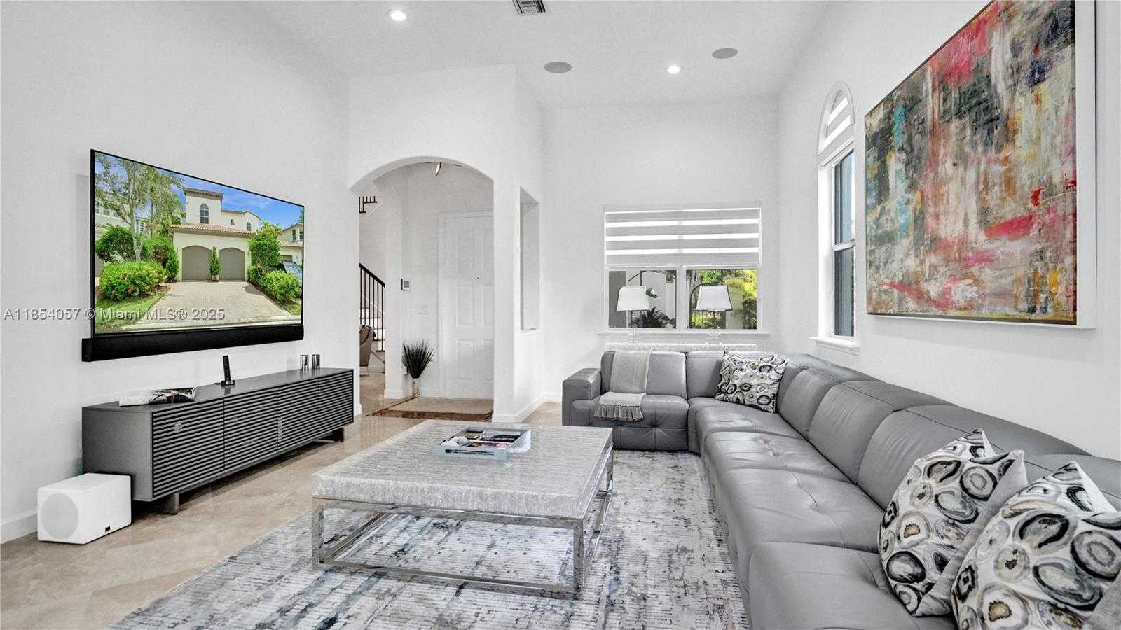 Small Image of 822 EAST SPINNAKER DR E, Hollywood Number 4