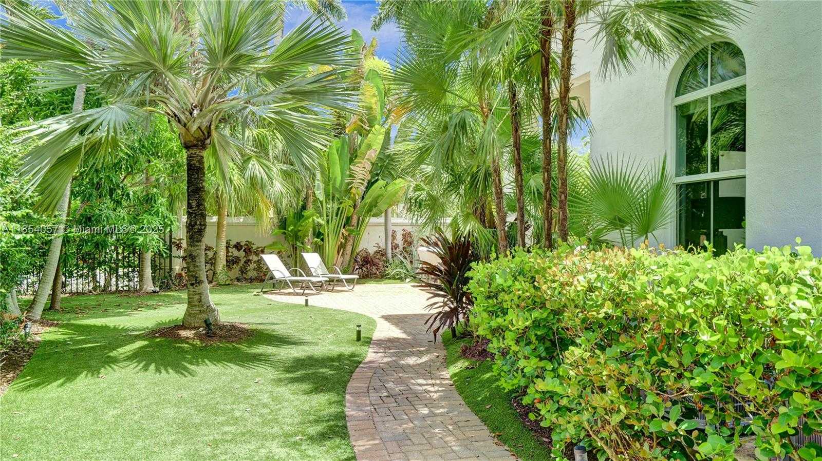 Small Image of 822 EAST SPINNAKER DR E, Hollywood Number 41