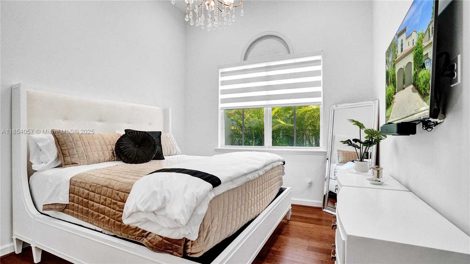 Small Image of 822 EAST SPINNAKER DR E, Hollywood Number 53