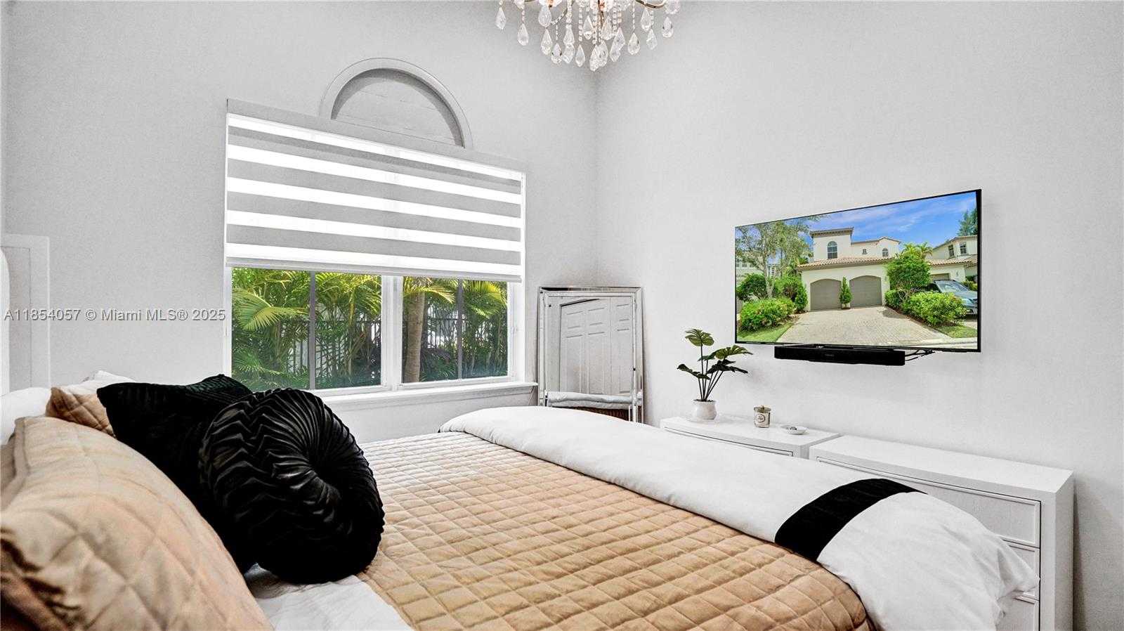 Small Image of 822 EAST SPINNAKER DR E, Hollywood Number 54