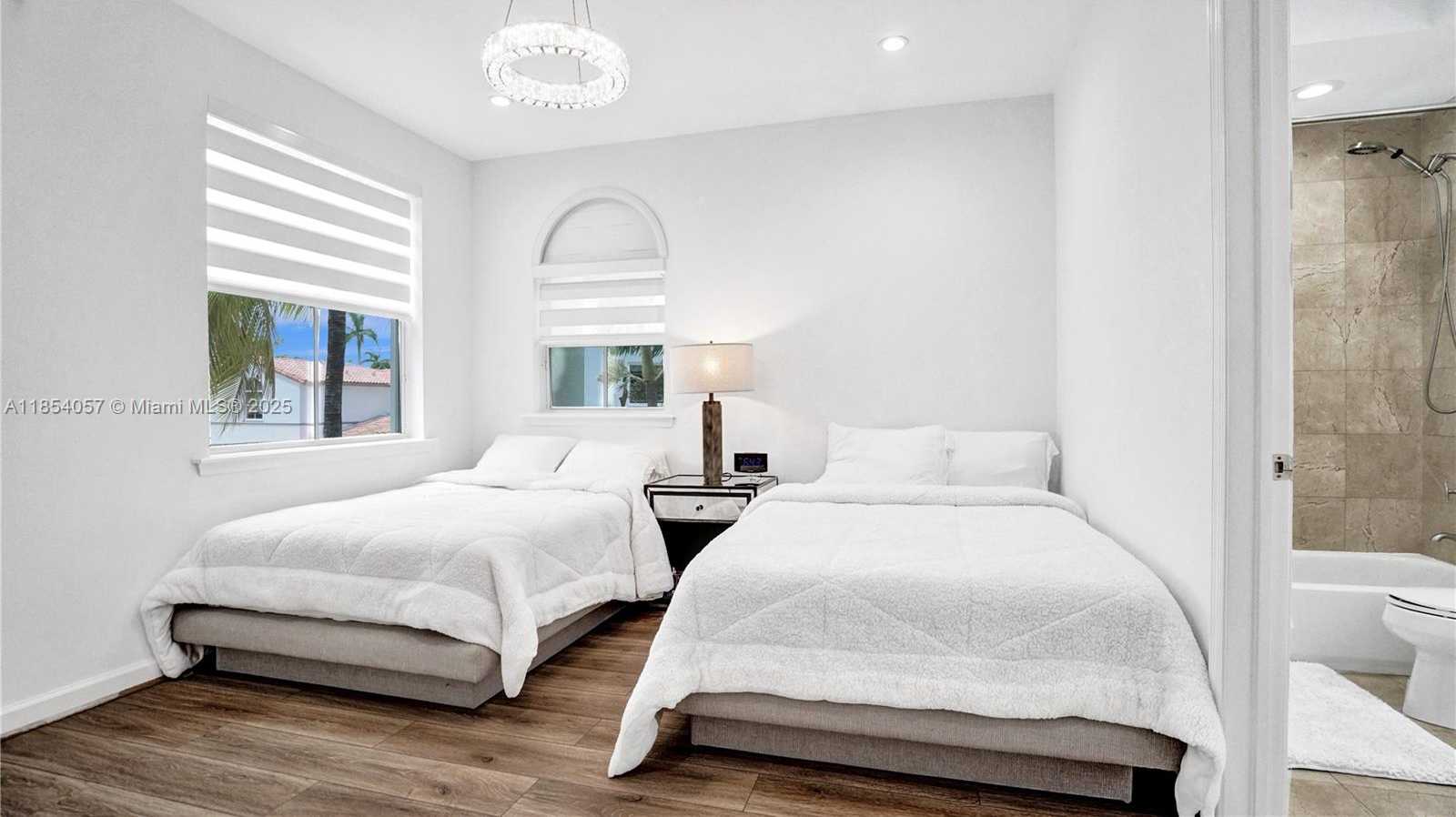Small Image of 822 EAST SPINNAKER DR E, Hollywood Number 57