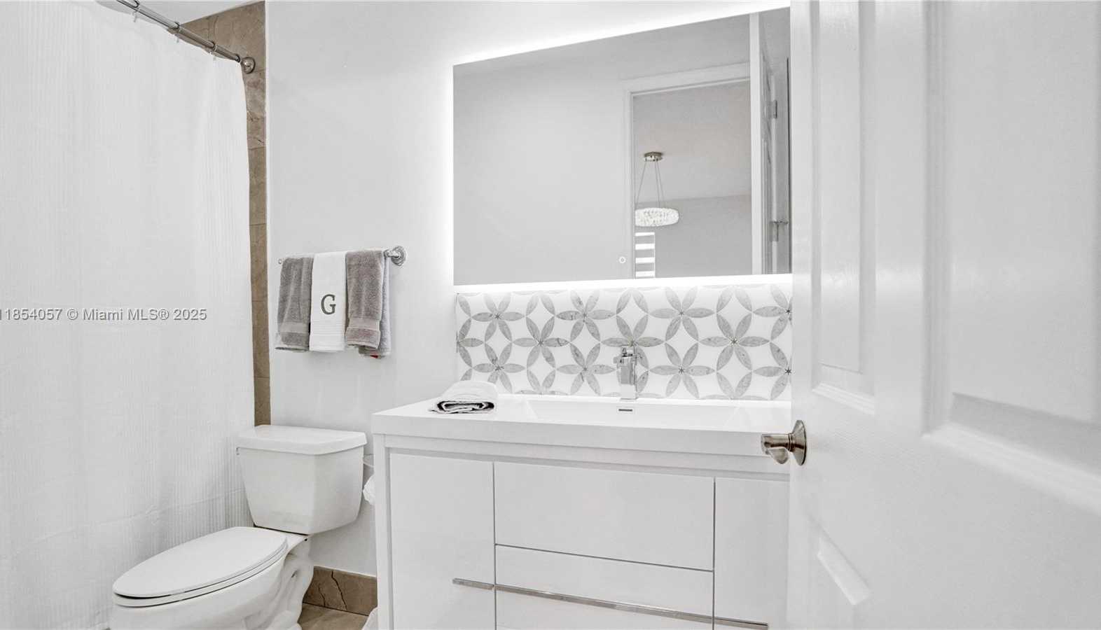 Small Image of 822 EAST SPINNAKER DR E, Hollywood Number 59