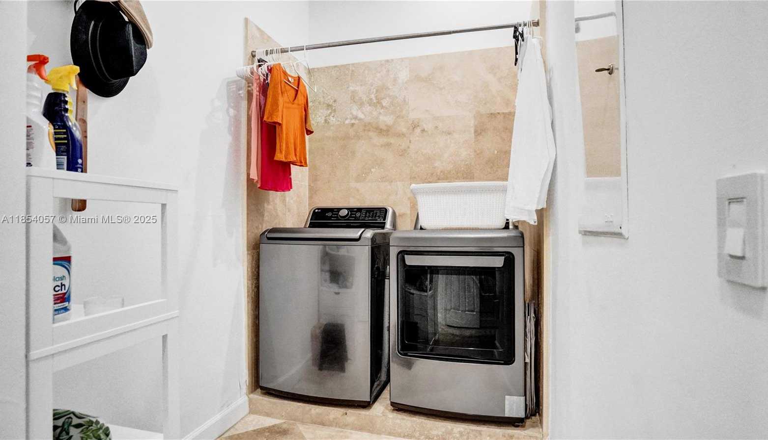 Small Image of 822 EAST SPINNAKER DR E, Hollywood Number 66