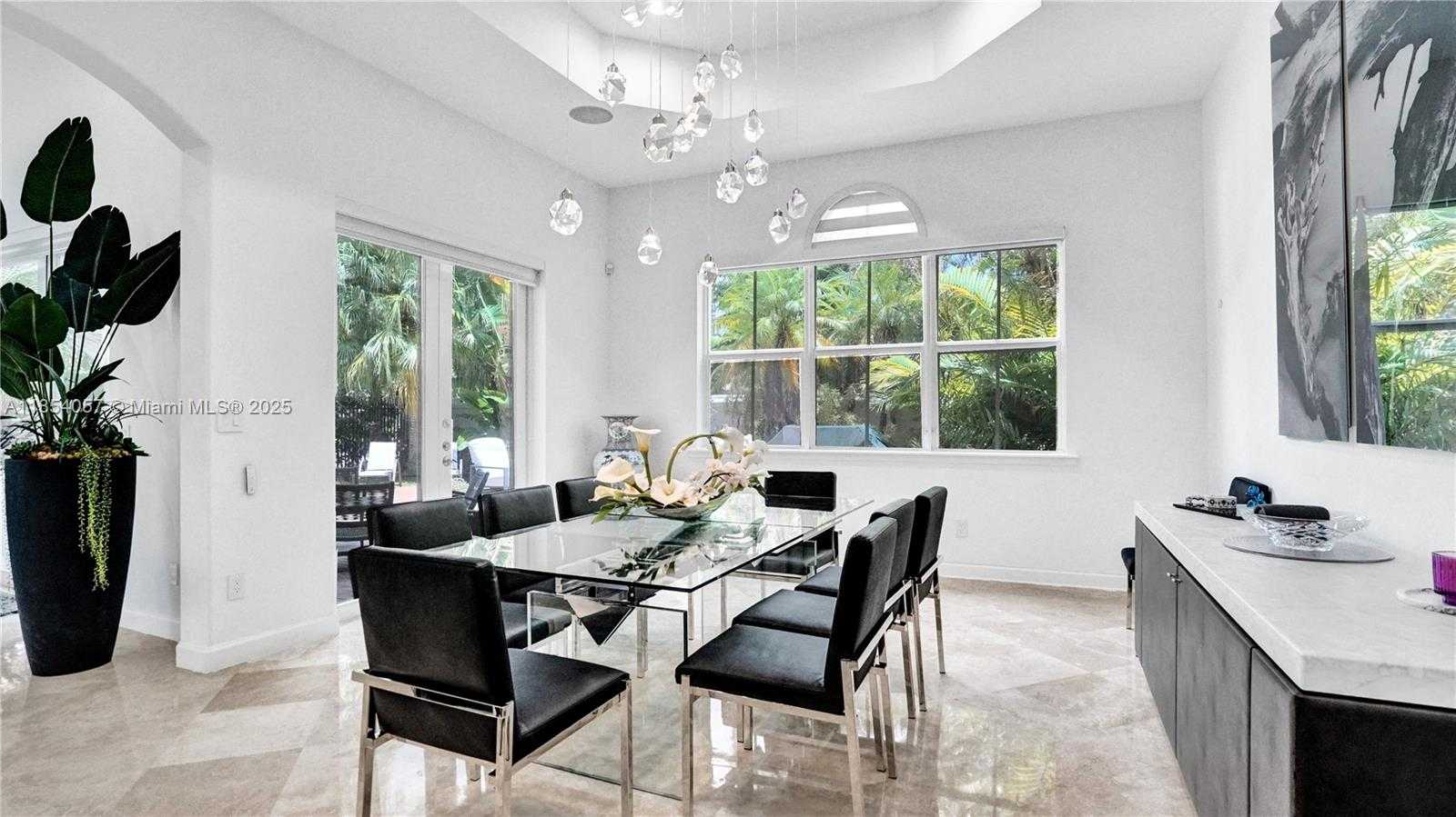 Small Image of 822 EAST SPINNAKER DR E, Hollywood Number 8
