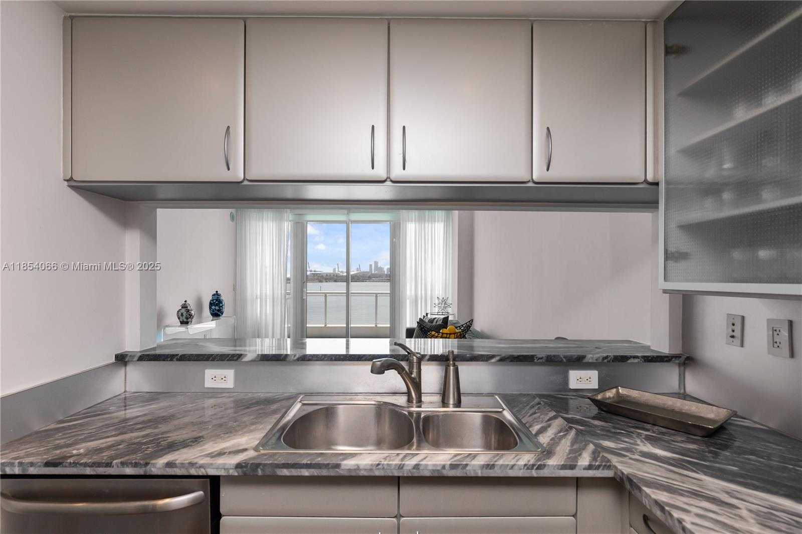 Small Image of 540 WEST AVE #312, Miami Beach Number 13