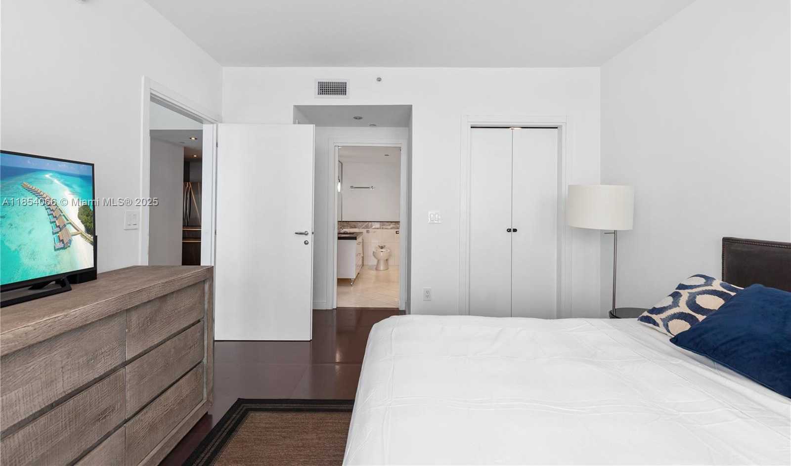 Small Image of 540 WEST AVE #312, Miami Beach Number 19
