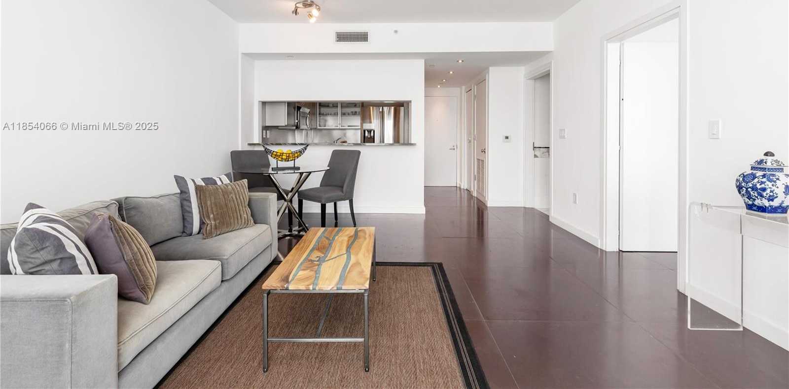 Small Image of 540 WEST AVE #312, Miami Beach Number 9