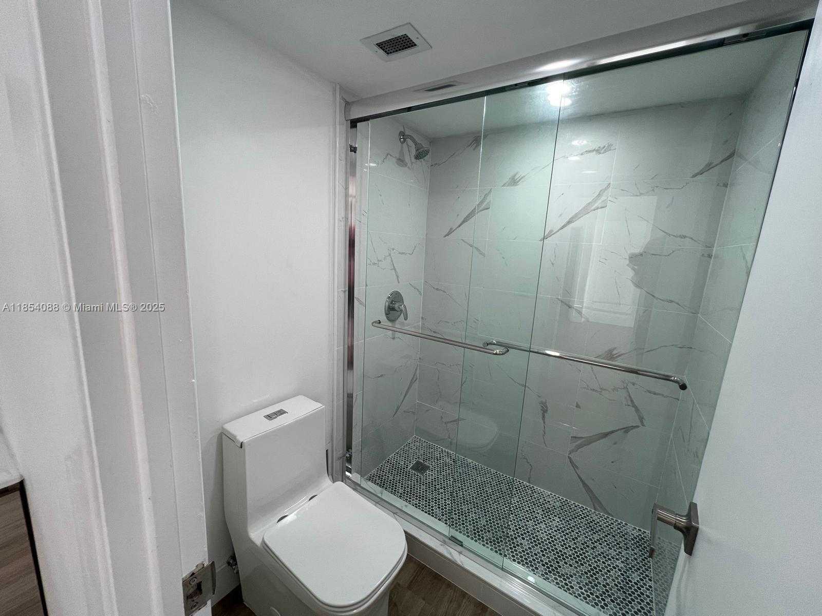 Small Image of 500 BAYVIEW DR #1120, Sunny Isles Beach Number 46